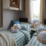 provence_outlook_twin_bedroom